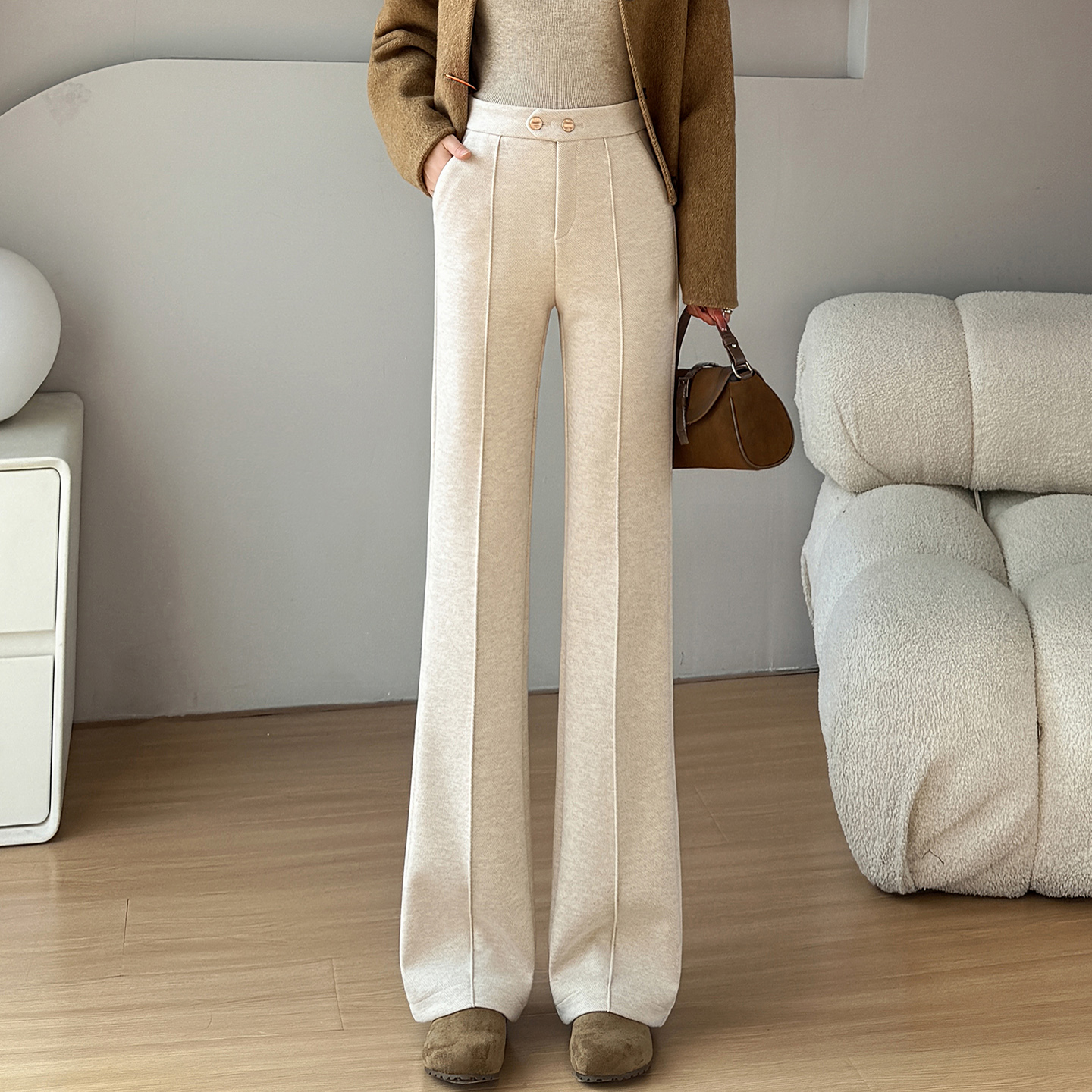 高端毛呢微喇裤女2025新款秋冬季长裤高腰垂感加厚羊毛直筒喇叭裤