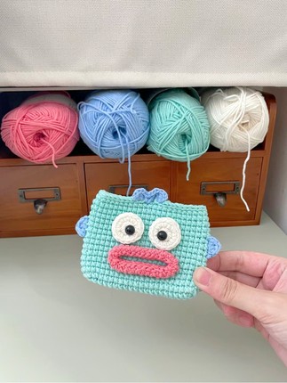 手工钩织露比变装小丑鱼卡包毛线材料包送礼物可爱玩偶diy挂件