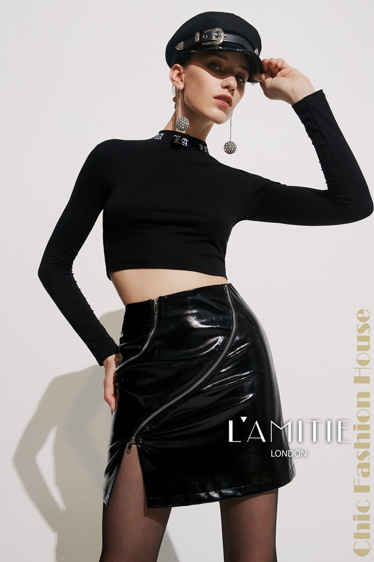 [现]LAMITIE设计师 秋冬新款时尚长袖打底衫拉链漆皮高腰半裙帽子
