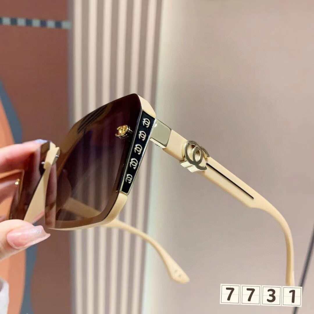 2026小香款太阳镜高清偏光时尚潮流墨镜开车防紫外线直播款