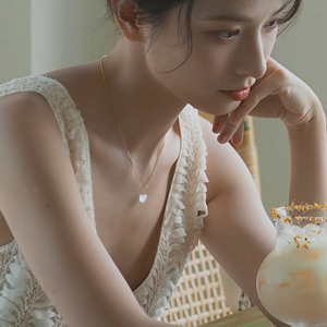 白月光 小众设计 斯里兰卡月光石爱心吊坠项链锁骨链美产14k包金