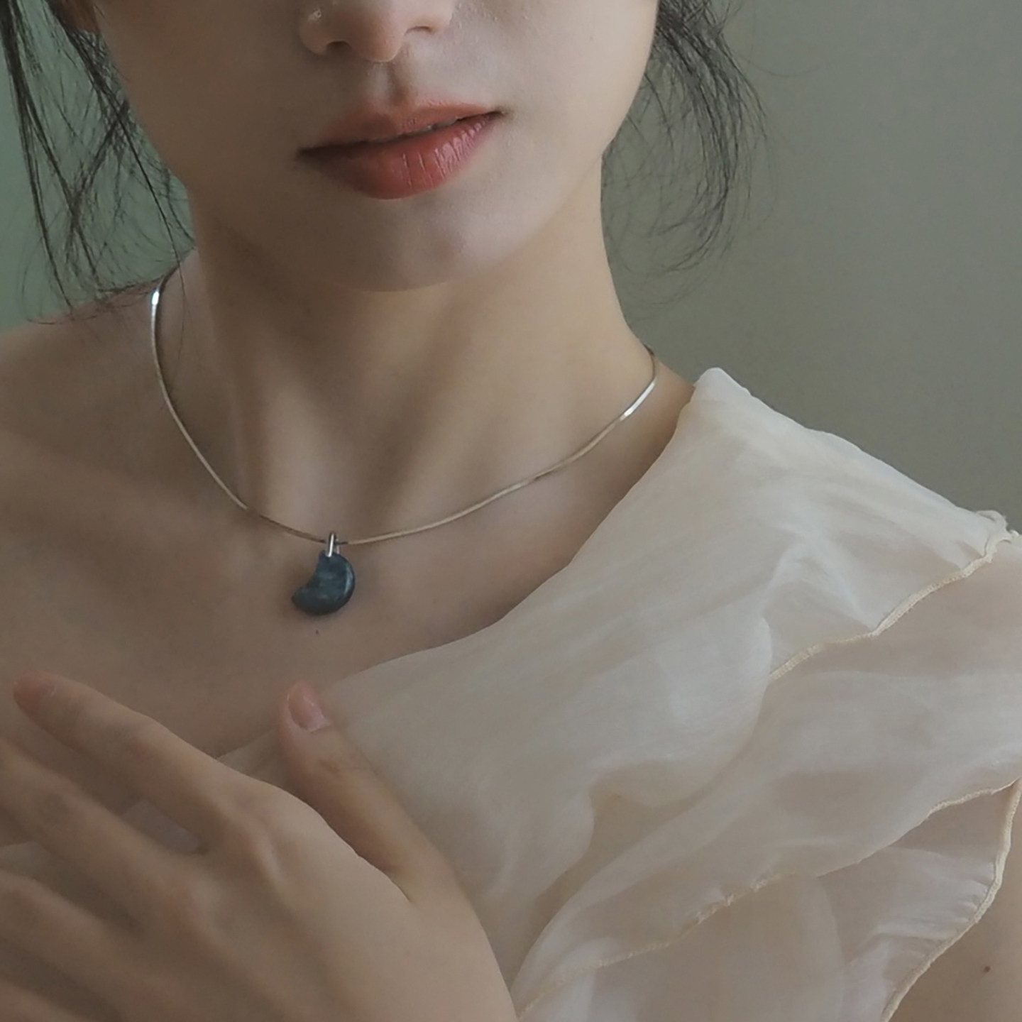 蓝磷灰石月亮吊坠925纯银项链可拆卸锁骨链女森系设计感小众首饰