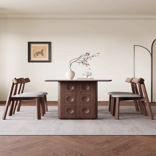 岩板实木餐桌厂家直销