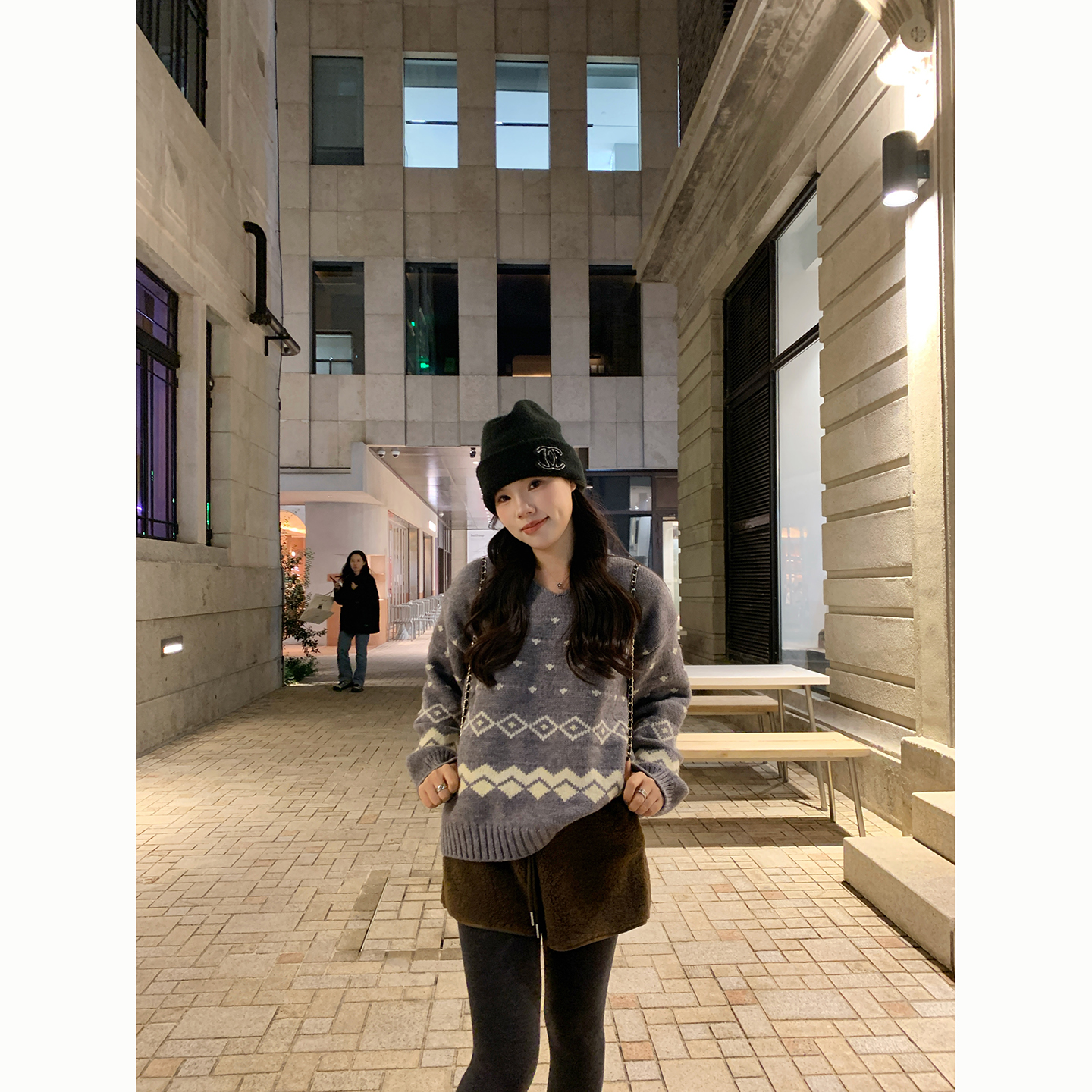 Peanut 花生糖 小v领卷边费尔岛加厚毛衣冬季新款韩版宽松上衣