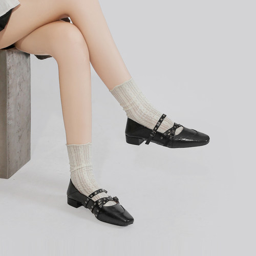韩系ins朋克芭蕾风铆钉黑色单鞋