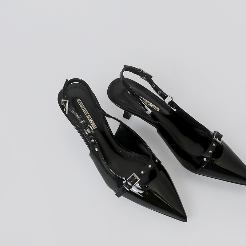 林向晚黑色高跟鞋设计感小众气质名媛风一字扣带漆皮铆钉包头凉鞋,女鞋,一字带凉鞋,淘宝优惠券,粉丝福利购,淘宝优惠卷