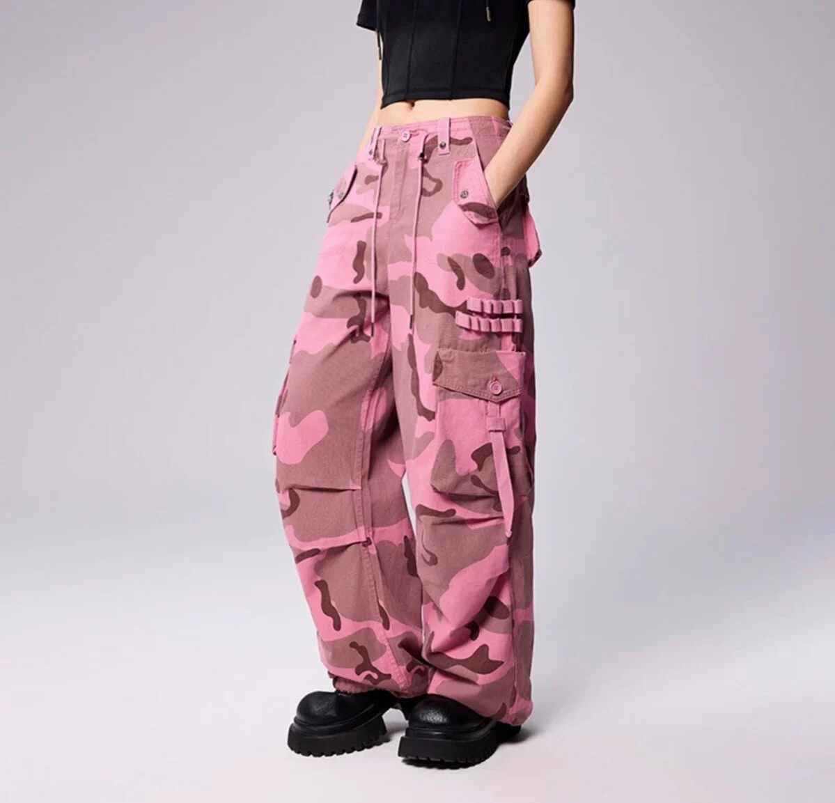 美式复古潮流紫色迷彩工装裤女春夏新款街头休闲百搭宽松阔腿长裤