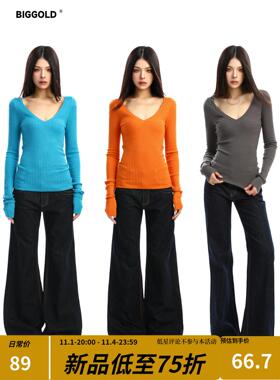 BIGGOLD设计感辣妹纯色V领麻花长袖女秋季性感修身显瘦针织衫上衣
