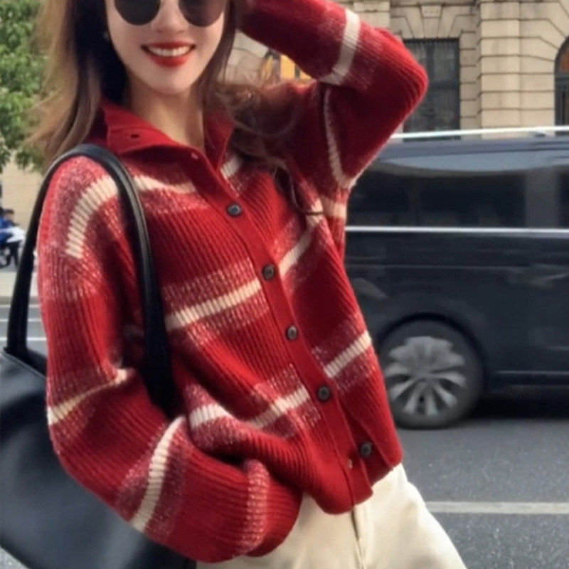 新年过年红色高领条纹毛衣外套女秋冬外穿巨好看短款针织开衫上衣