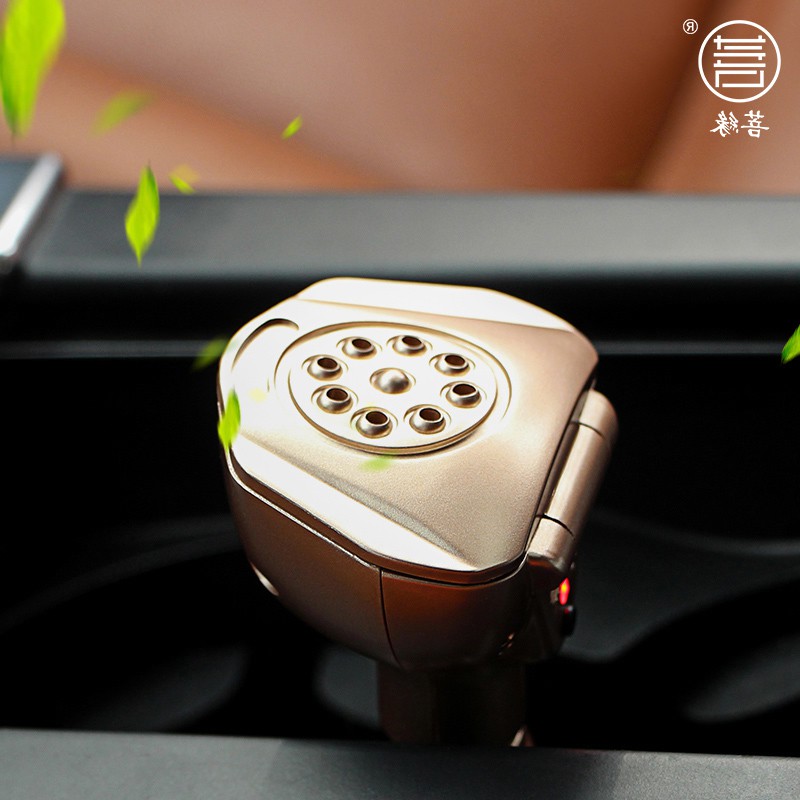 日本购车载薰香炉沉香精油熏香器檀香usb电子香片固体香精车用香