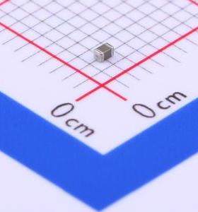 CL05A106MQ5NUNC 贴片电容(MLCC)  10uF ±20% 6.3V 封装：0402