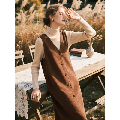 焦糖色灯芯绒背心连衣裙女2025年