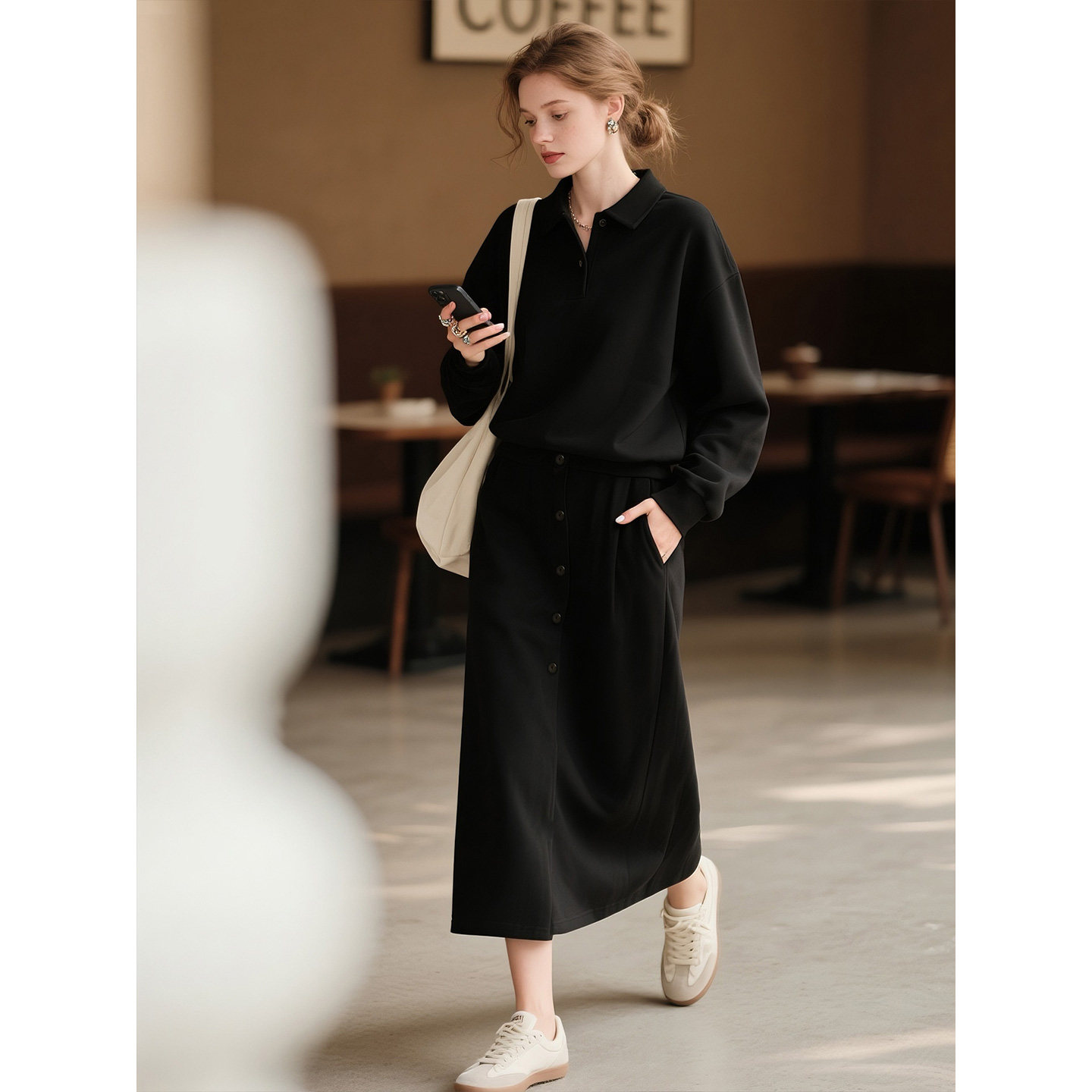 黑色卫衣套装女2026年春季新款简约通勤POLO领高腰半身裙两件套,女装/女士精品,时尚套装,淘宝优惠券,粉丝福利购,淘宝优惠卷