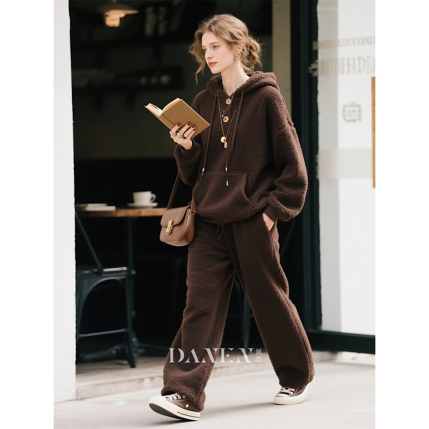 深棕色连帽卫衣套装女2025