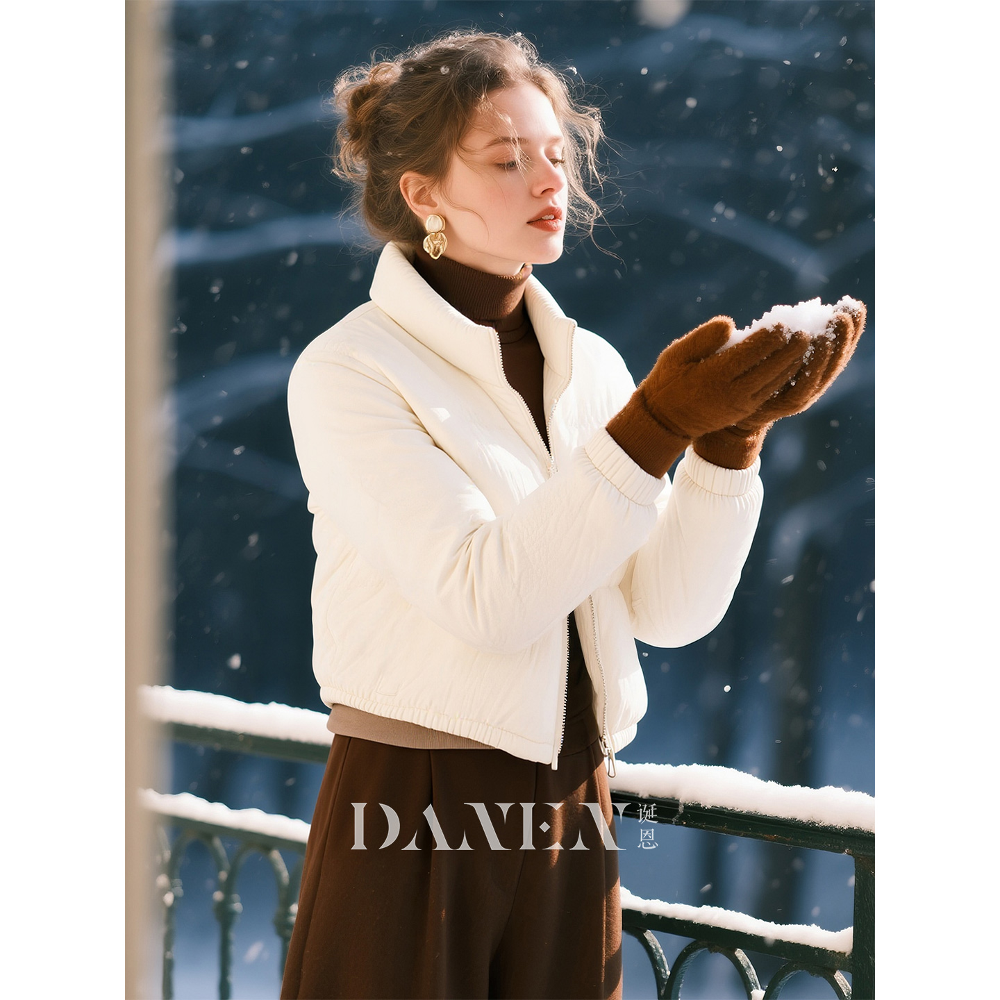 白色立领棉服女秋冬短款棉衣