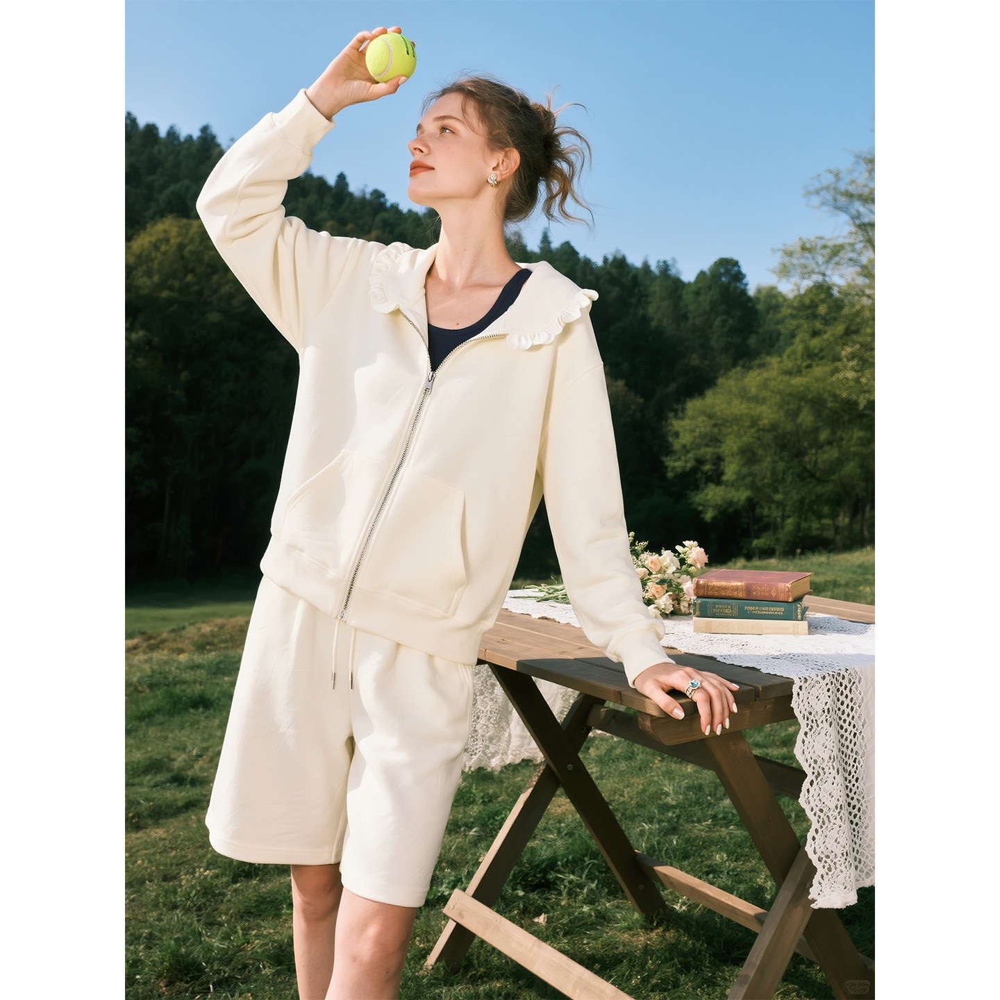 白色连帽卫衣短裙套装女2026年春季新款通勤风拉链上衣短裤两件套,女装/女士精品,时尚套装,淘宝优惠券,粉丝福利购,淘宝优惠卷