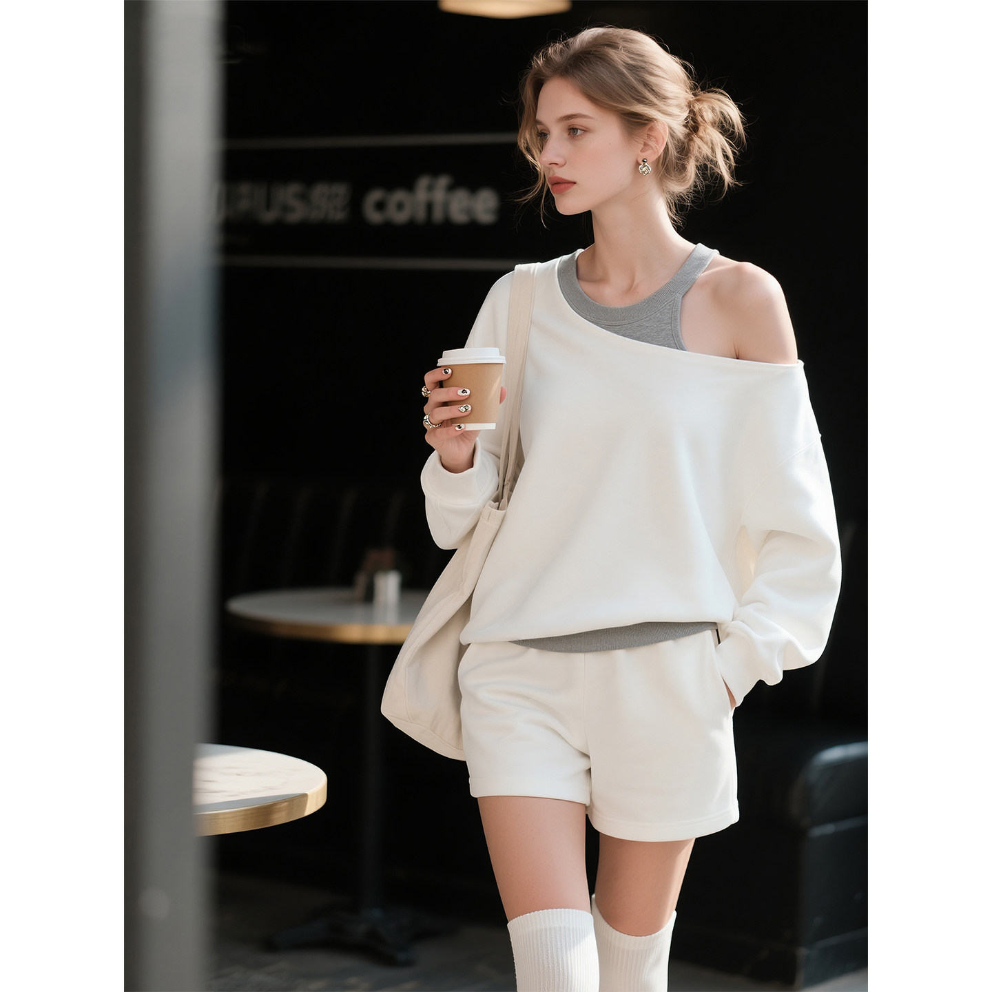 白色卫衣套装女2026年春季新款纯棉斜肩上衣短裤假两件休闲两件套