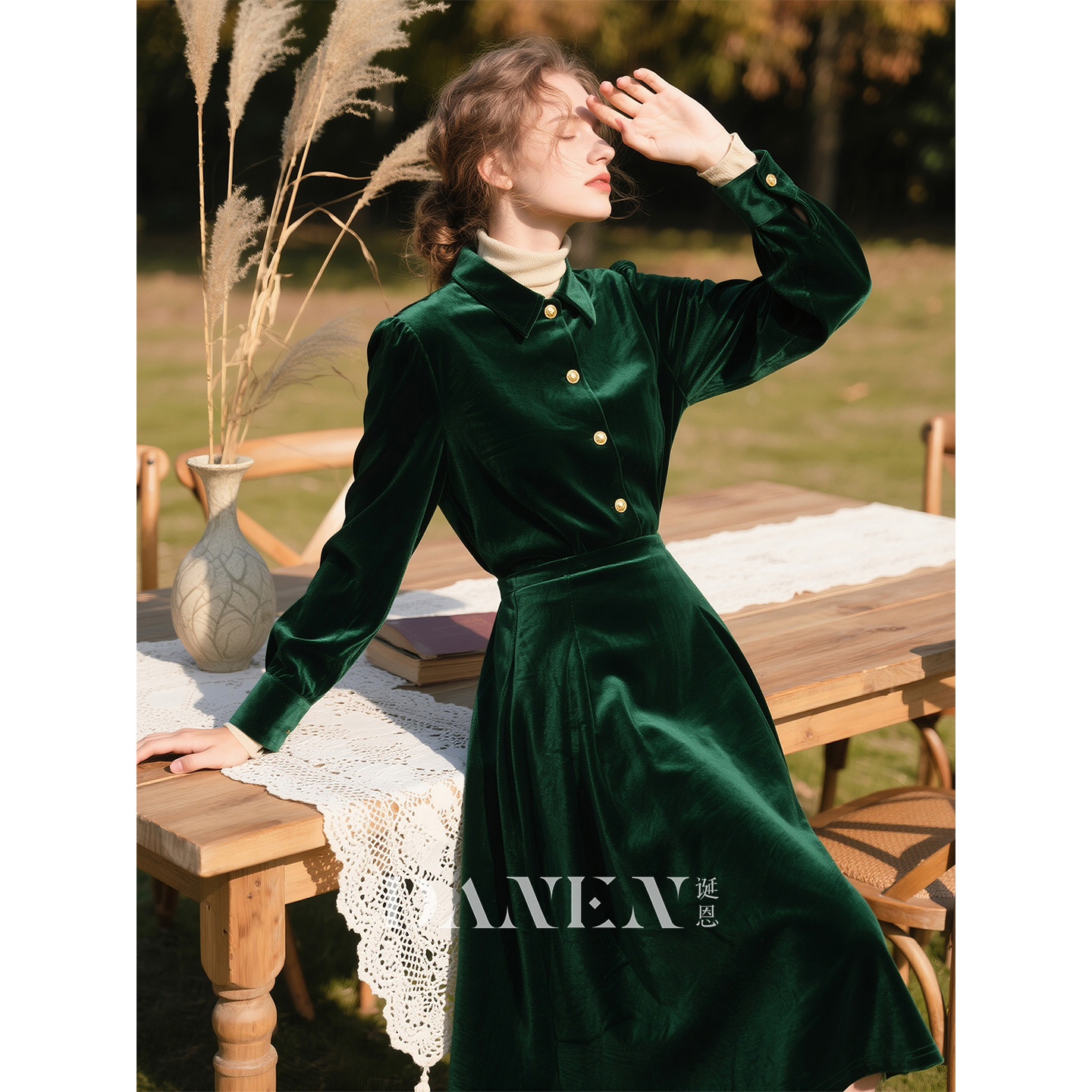 墨绿色丝绒套装女秋冬两件套