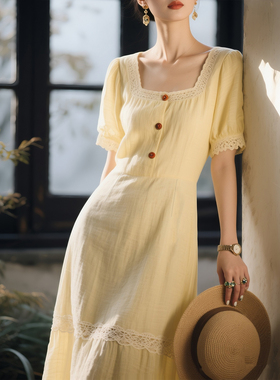 黄色方领莱赛尔天丝短袖连衣裙女2026年夏季新款法式巨好看的裙子