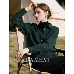 墨绿色灯芯绒长袖衬衫女2026年春季新款磨毛高级感衬衣叠穿上衣