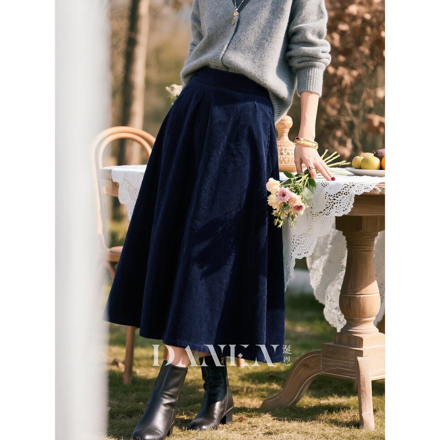 深蓝色灯芯绒半身裙女2026年秋冬新款时尚百搭高腰显瘦a字大摆裙,女装/女士精品,半身裙,淘宝优惠券,粉丝福利购,淘宝优惠卷