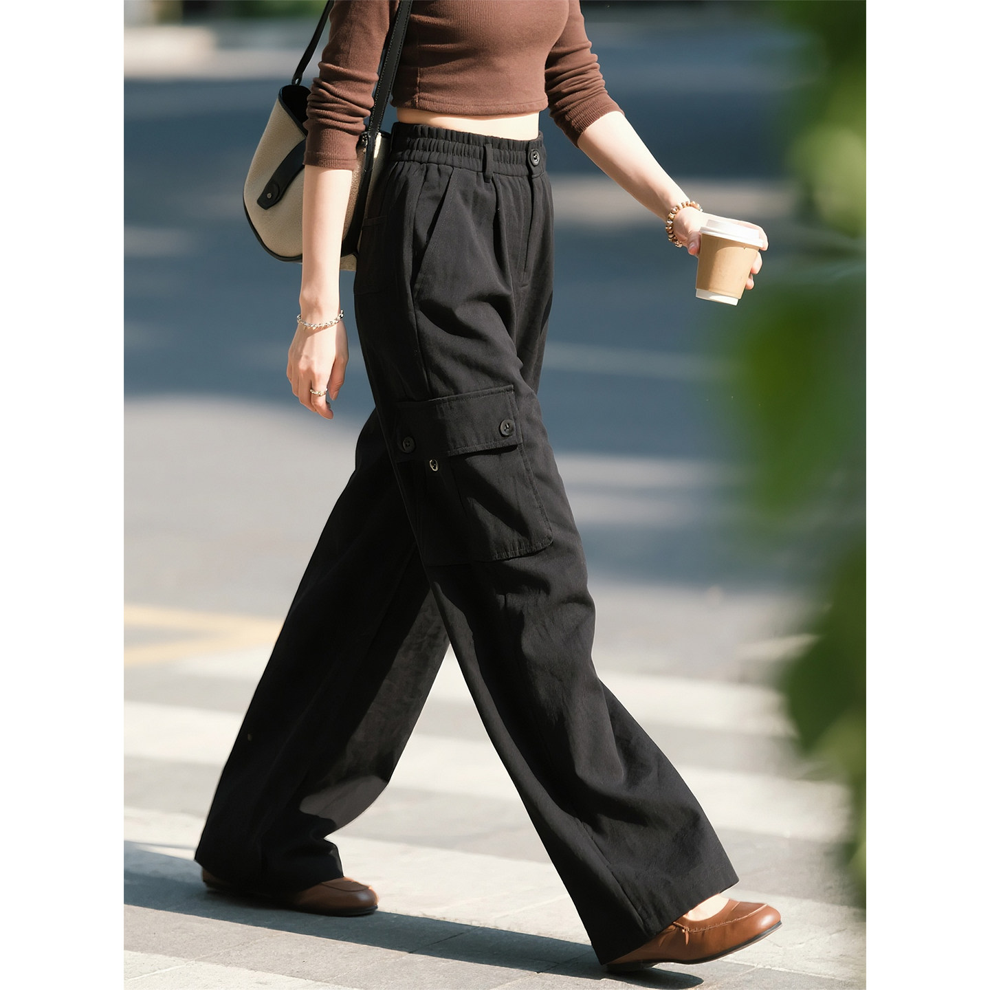 黑色高腰工装阔腿裤女2026年春季新款设计感宽松显瘦多口袋休闲裤,女装/女士精品,休闲裤,淘宝优惠券,粉丝福利购,淘宝优惠卷