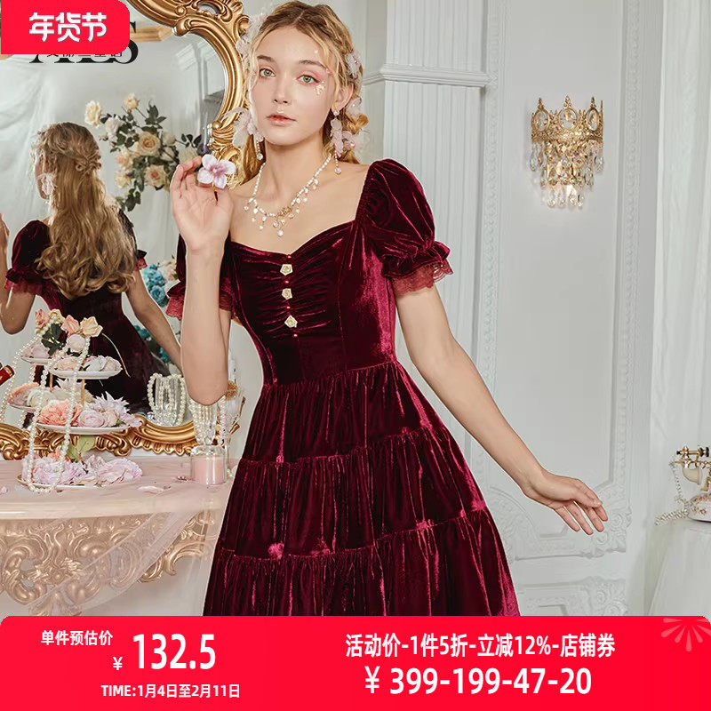 艾丽丝2025新年夏季新款红色甜美公主裙方领高级感丝绒短款连衣裙