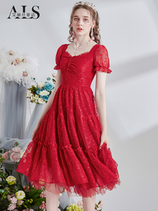 艾丽丝2026夏季新款女装公主裙网纱绣花方领新年红色中长款连衣裙