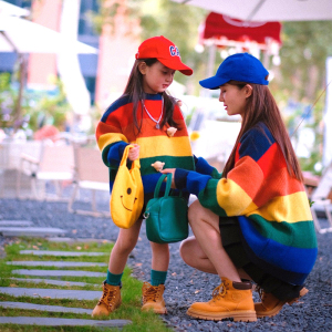 网红秋冬装亲子装毛衣一家三口条纹外套全家装婴儿爬服母女针织衫