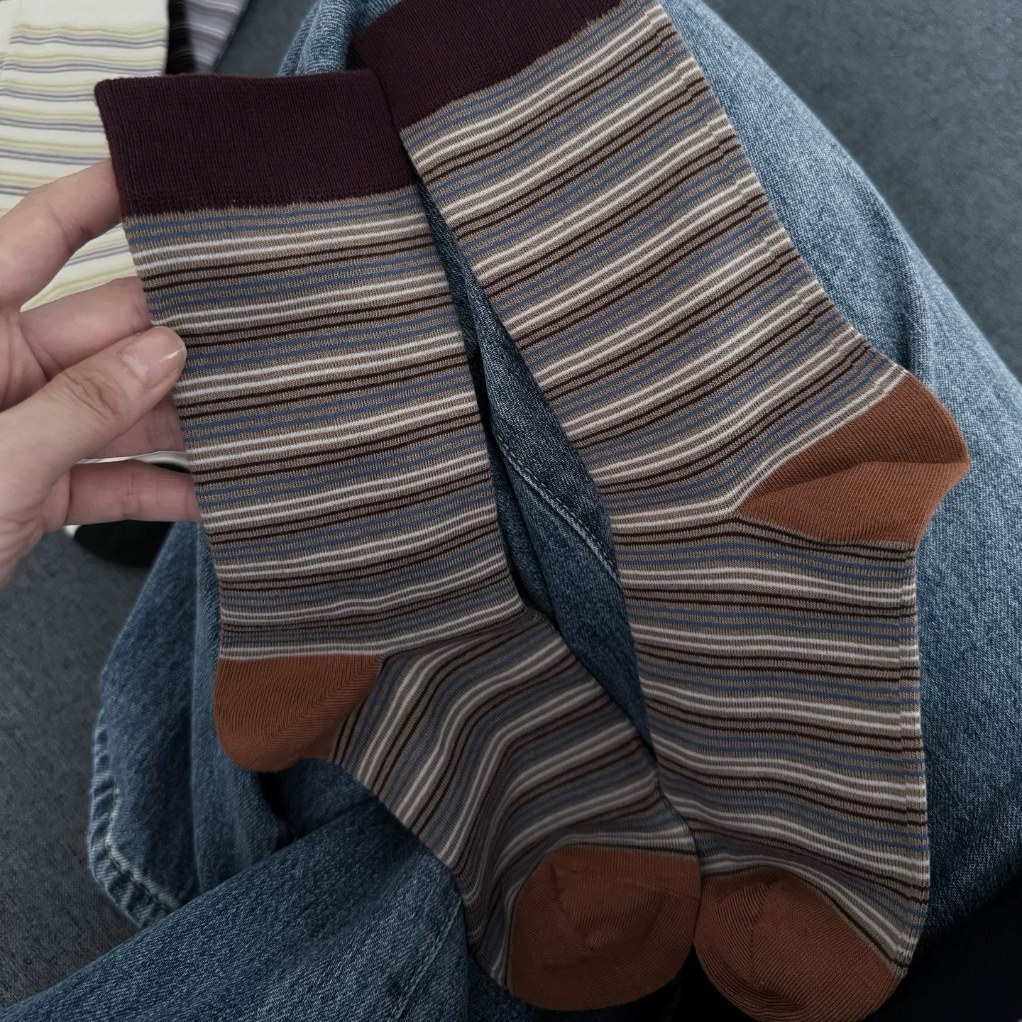 2025秋冬纯棉条纹焦糖色条纹中筒袜百搭好穿