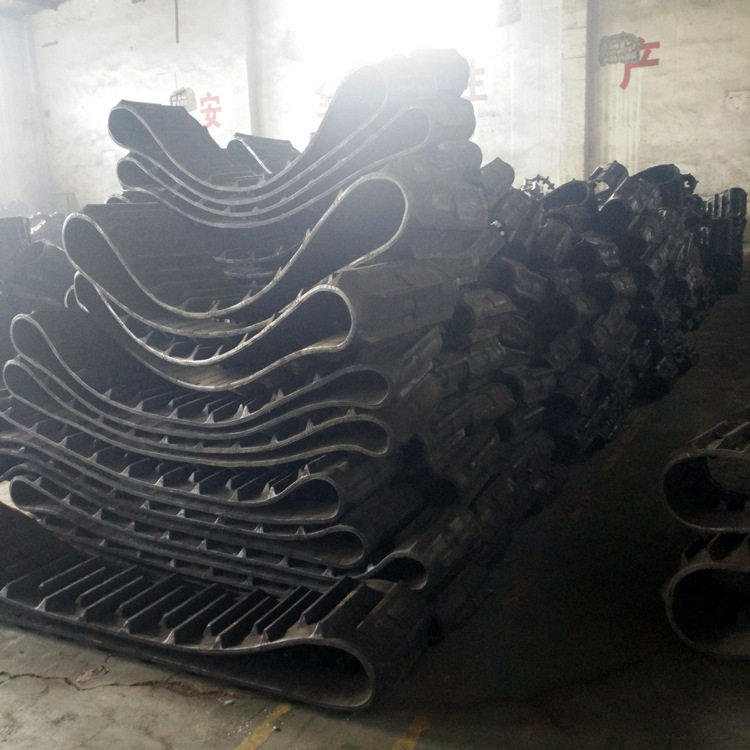 春云机械厂家直销 元创橡胶履带280*90*36  收割机橡履带