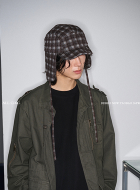 CiKC ins时髦复古格纹雷锋帽男女秋冬护耳飞行帽显脸小鸭舌保暖帽