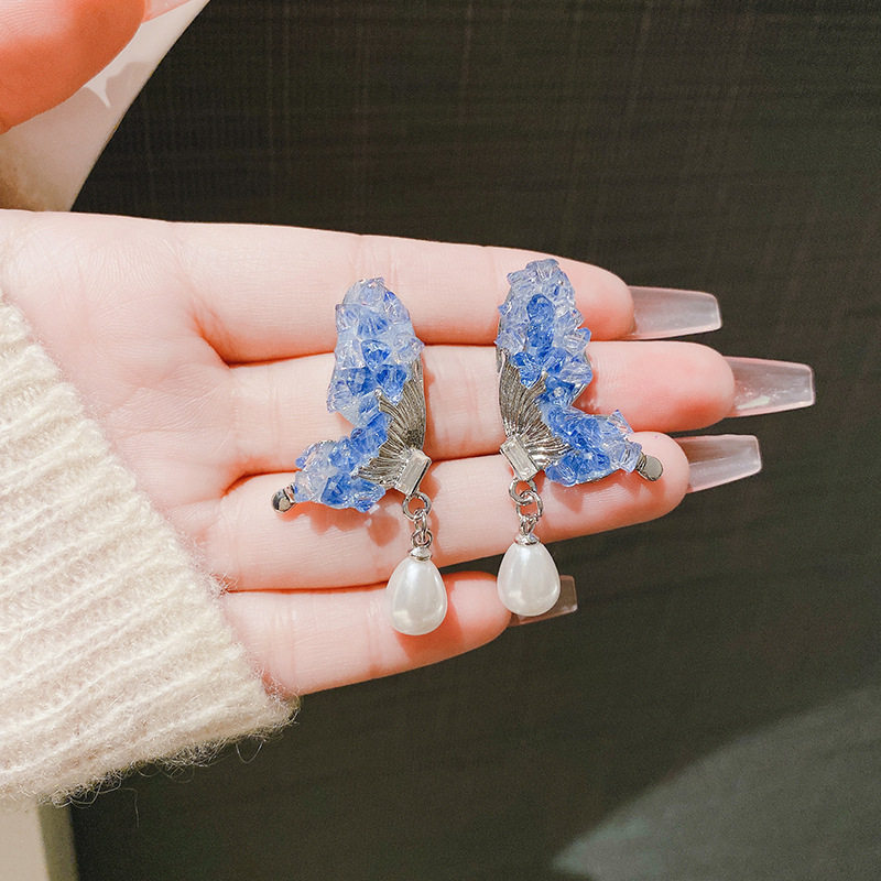 撤柜超仙蝴蝶渐变水晶翅膀耳环新款洋气耳钉小众独特网红气质耳饰
