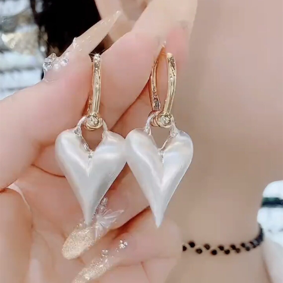 撤柜欧美风ins拉丝爱心夸张耳扣耳环女日韩小众设计感爱心轻奢配