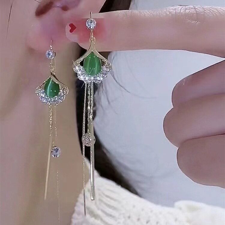 撤柜新款三生有杏耳线杏叶耳环女轻奢气质高级感猫眼石扇形耳饰
