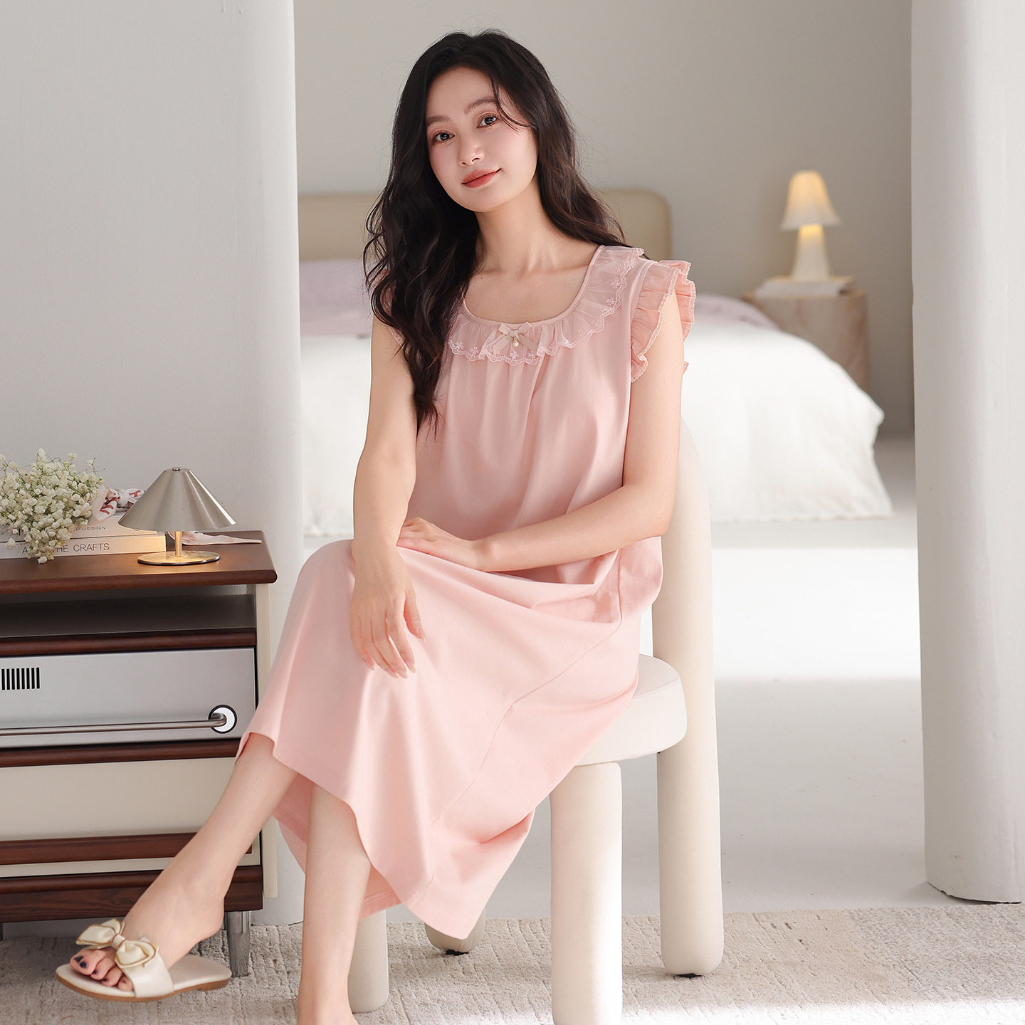 德国睡裙女夏季无袖背心新款带胸垫夏天薄款吊带睡衣家居服可外穿