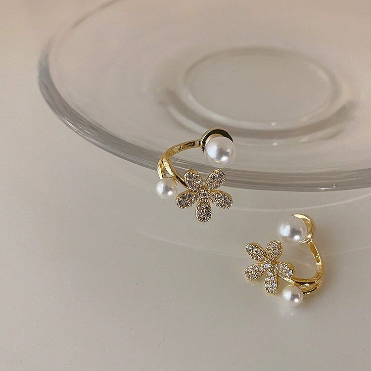 撤柜高级感锆石珍珠花朵耳钉女小众个性简约百搭气质时尚耳环耳饰