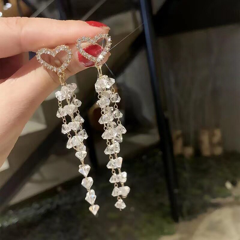 撤柜韩版个性长款超闪流苏耳环气质桃心耳钉百搭显脸瘦耳坠耳饰女