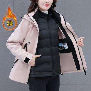 欧洲站羽绒服户外三合一冲锋衣女冬季新款外套防风保暖可拆卸登山