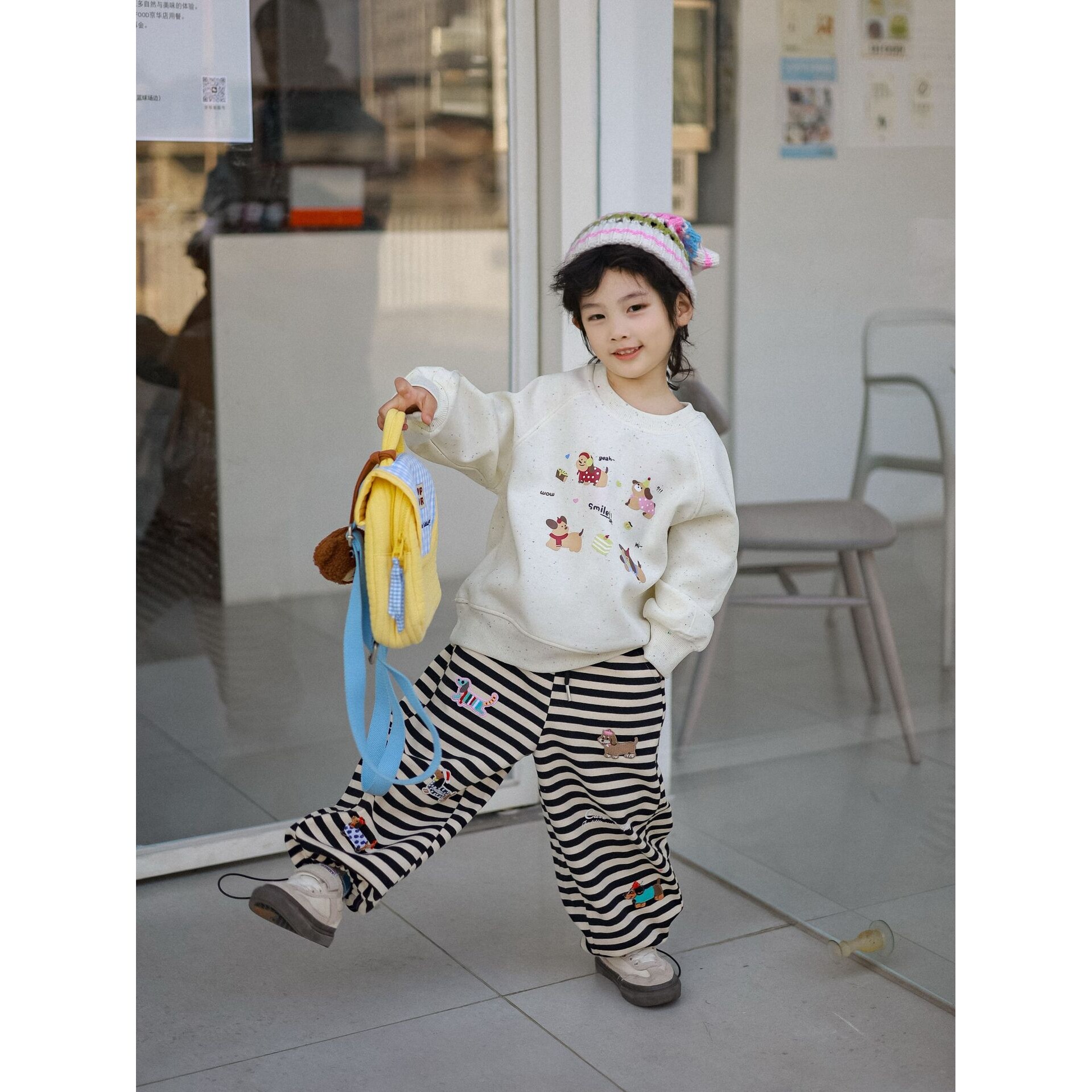 德国酸甜季新款男女童百搭卫衣姐弟装卡通芝麻点韩系套头长袖上衣