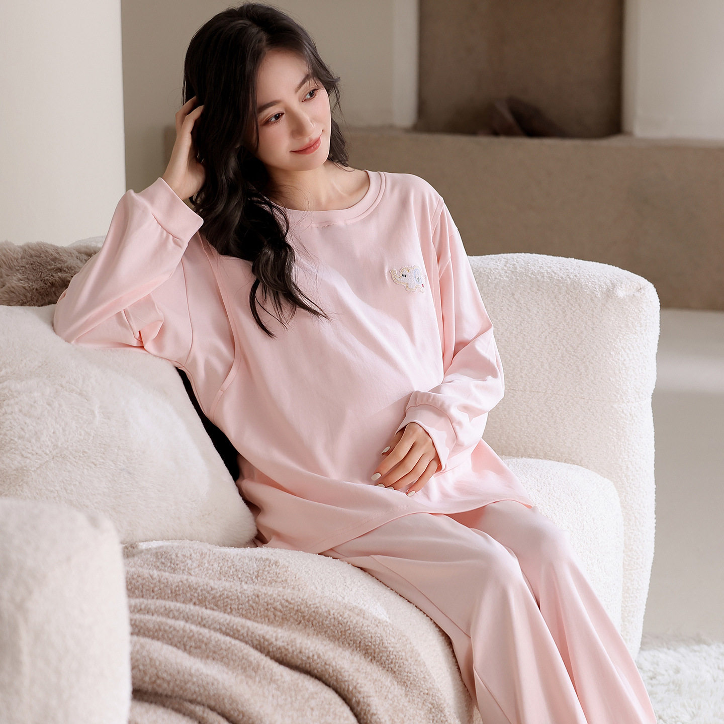 德国带胸垫喂奶孕妇坐月子服睡衣带胸垫季纯棉长袖家居服哺乳套装
