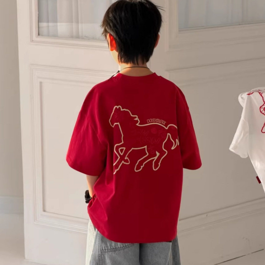德国男童秋季短袖t恤新款中大童薄款男孩宽松儿童马年红色上衣潮T