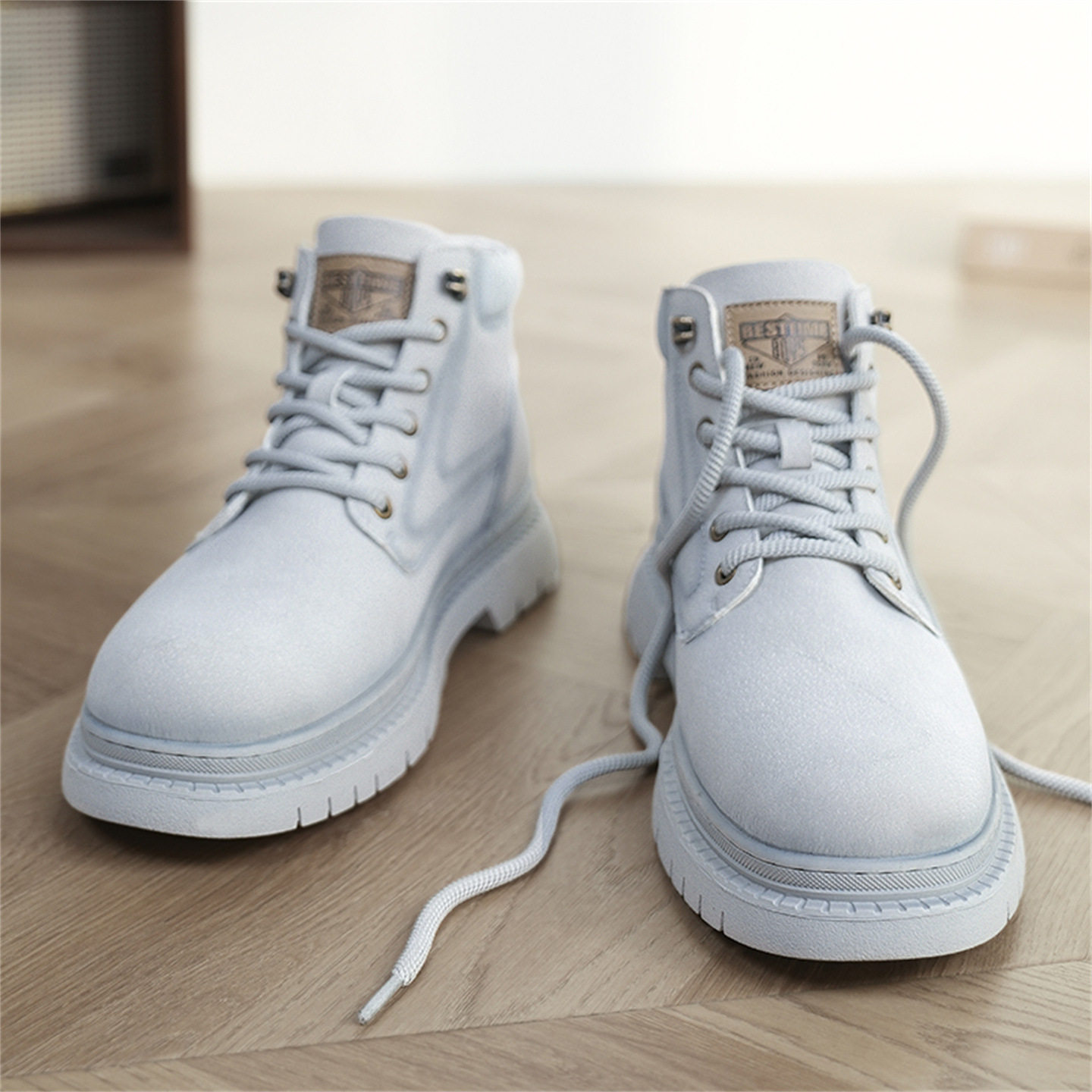 德国男鞋新款白色马丁靴男款高帮工装靴时尚休闲男士鞋子冬靴子