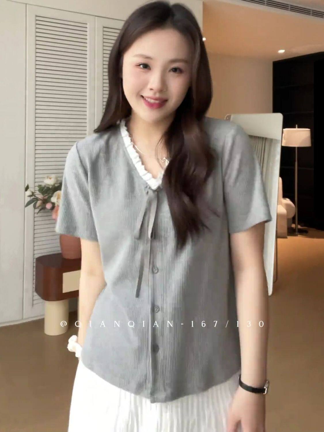 大码300斤法式V领花边系带短袖女士夏季胖mm显瘦遮肉甜美减龄T恤