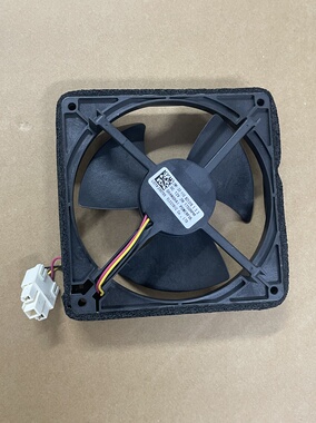 冰箱风扇 型号ZWF-33-110 12V电压，2W功率1750RPM