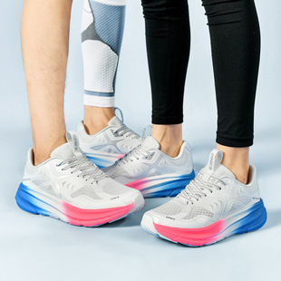 ONKE轻便透气回弹防滑减震跑鞋2024夏季男女鞋飞织网面运动休闲鞋