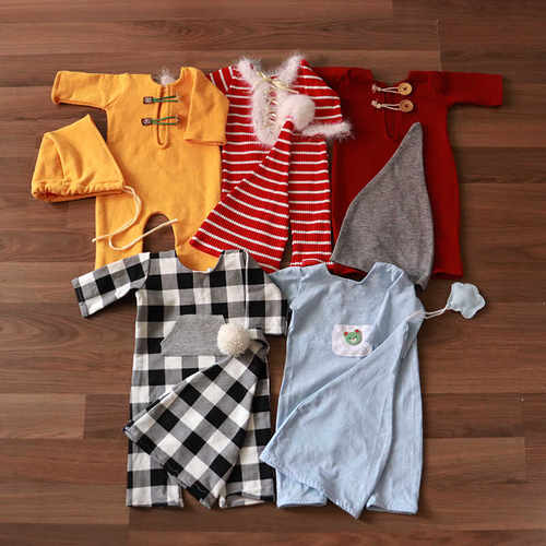 清仓拍照服装新生儿摄影道具连体衣格子酒红帽子影楼衣服圣诞条纹