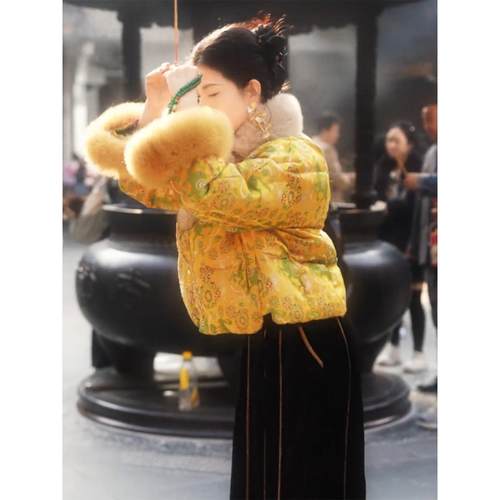 高级棉服外套唐装国风2025年感新复古中式今年流行新款女冬季爆款