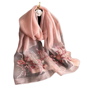 恒源祥刺绣真丝丝巾女春秋桑蚕丝羊毛围巾妈妈纱巾送礼围巾礼盒装