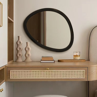 异形梳妆台化妆镜高级设计感壁挂LED智能浴室镜网红ins不规则镜子